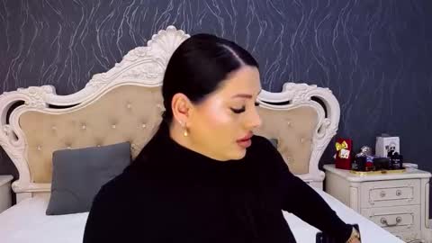 Laura online show from March 2, 5:52 pm