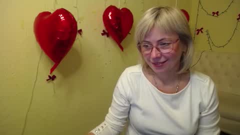 Lauren online show from February 14, 6:21 pm