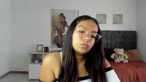 lauu7 online show from June 23, 1:28 pm