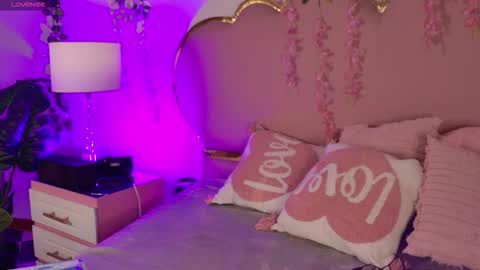 luu online show from March 23, 9:31 pm