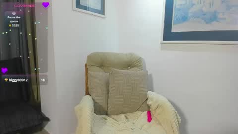 laylaah online show from May 29, 1:03 am