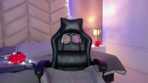 laya online show from October 27, 4:56 am