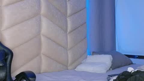 laya online show from February 24, 4:04 am