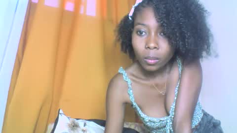 layannek online show from October 7, 10:55 am