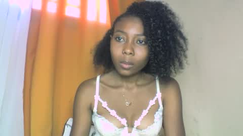 layannek online show from October 17, 8:51 am