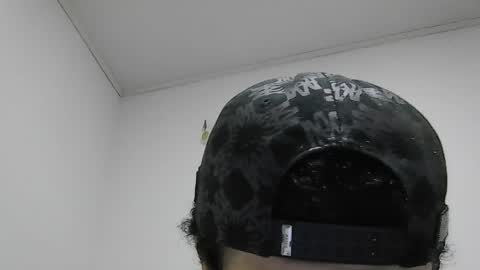 layla_astrum online show from May 6, 1:44 am