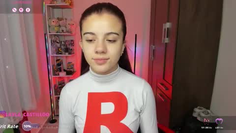 Layla online show from November 14, 3:36 pm