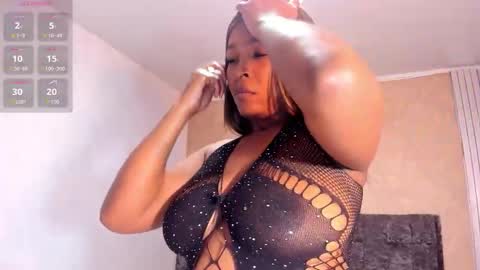 L A Y L A online show from November 2, 12:38 pm