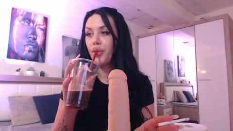 Snapshot of laylacruz chatting on March 8, 8:14 pm laylacruz online show from March 8, 8:14 pm