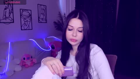 laylagreat online show from September 14, 11:00 am