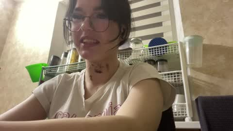 Luna online show from April 27, 6:16 pm
