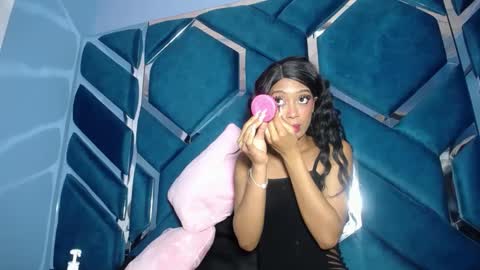 Snapshot of lea_sweetly chatting on October 8, 1:50 pm lea sewwtly online show from October 8, 1:50 pm