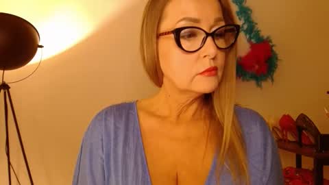 LEA online show from January 5, 6:00 pm