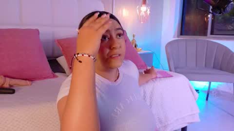 Leah online show from September 13, 4:31 pm