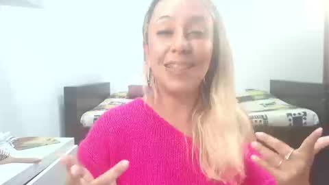 leah_susman online show from March 12, 4:16 am