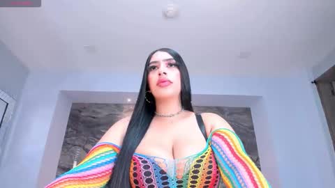 leahlombardi_ online show from December 17, 4:19 am