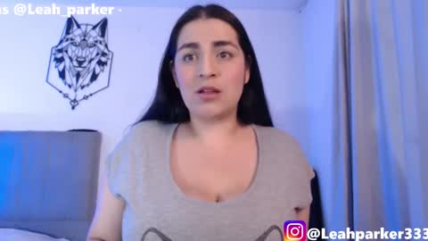 leahparker33 online show from February 8, 3:21 am