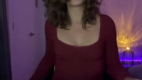 Snapshot of leahsparkles chatting on October 15, 11:00 am Leah Sparkles online show from October 15, 11:00 am