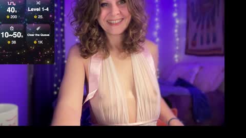 Snapshot of leahsparkles chatting on December 28, 2:11 am Leah Sparkles online show from December 28, 2:11 am