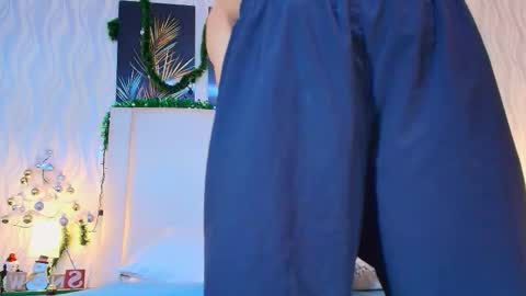 Lean online show from December 17, 10:27 pm