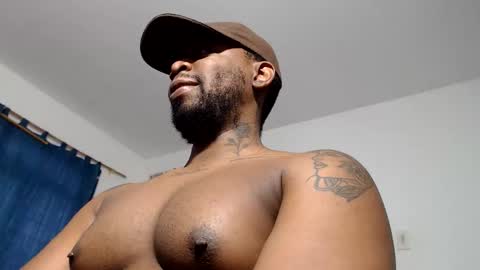 Latino hot online show from June 3, 10:26 pm