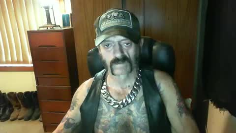 leathergreaser online show from March 11, 5:46 am