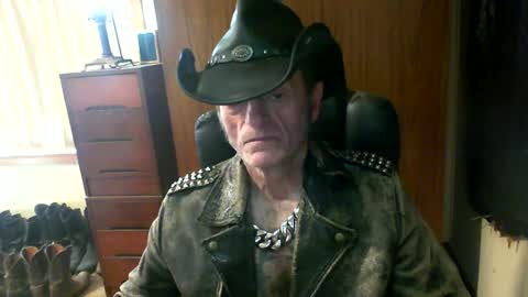 leathergreaser online show from July 20, 4:59 am