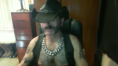 leathergreaser online show from January 7, 6:18 am