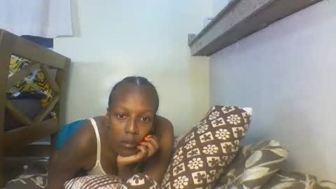 Snapshot of lee_cammie chatting on October 16, 11:25 pm Lee cammie online show from October 16, 11:25 pm