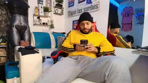 leenar_key online show from January 8, 9:37 am