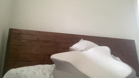 legallybrun91 online show from April 12, 9:30 pm