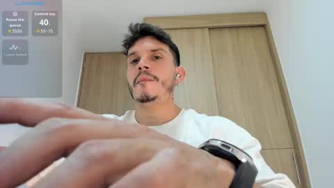 Alejandro online show from October 28, 2:01 am