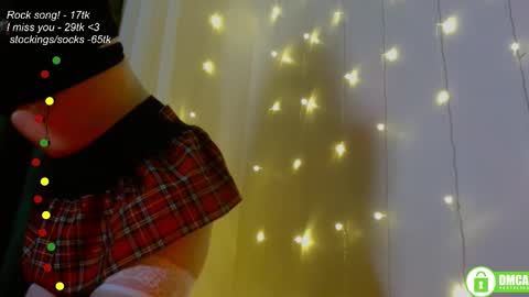 Snapshot of leia_bell chatting on September 27, 7:33 pm hey Im Leia and I love rock online show from September 27, 7:33 pm