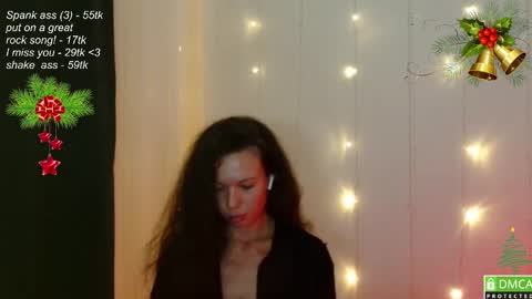 Snapshot of leia_bell chatting on December 14, 4:19 pm hey Im Leia and I love rock online show from December 14, 4:19 pm
