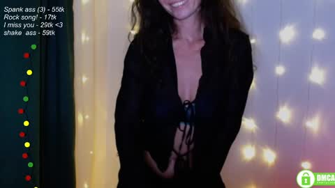 Snapshot of leia_bell chatting on January 12, 6:59 pm hey Im Leia and I love rock online show from January 12, 6:59 pm