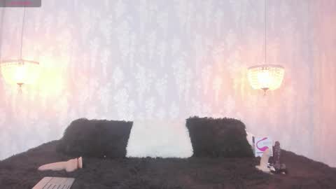 Snapshot of leigh_angels chatting on October 18, 11:31 pm LEIGH ANGELS online show from October 18, 11:31 pm