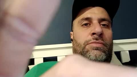 leightimmins001 online show from January 12, 8:05 pm