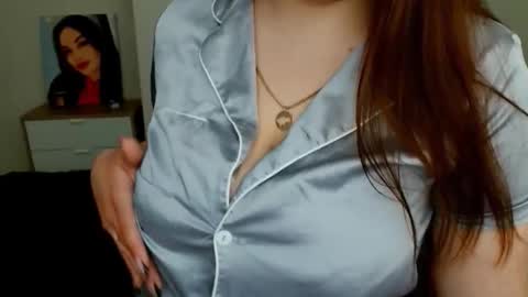 Leila online show from November 12, 5:37 pm