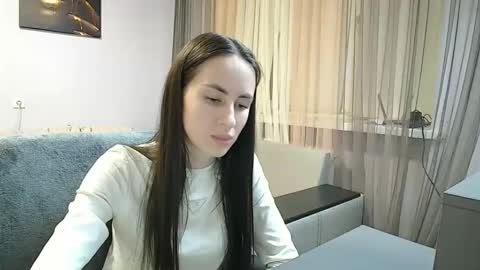 Leila online show from October 2, 3:44 pm