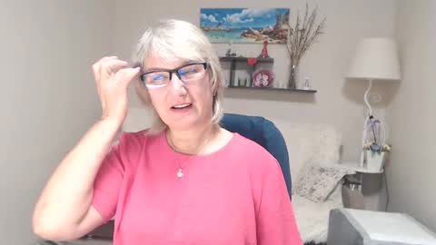 Leila Kinky online show from October 6, 6:09 am