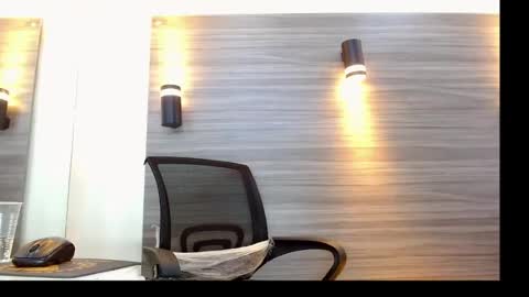 lelehott01 online show from June 26, 7:36 am