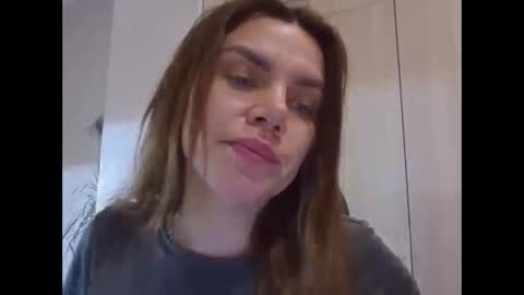 lena6122000 online show from March 29, 5:58 pm
