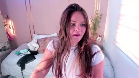 Lena Paul online show from February 17, 3:11 pm