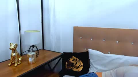 Snapshot of lena_sexi chatting on October 8, 7:47 am lena_sexi online show from October 8, 7:47 am