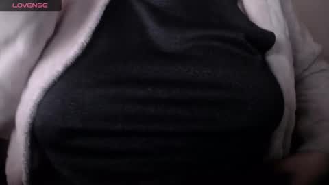 lenagolden online show from March 4, 12:02 pm