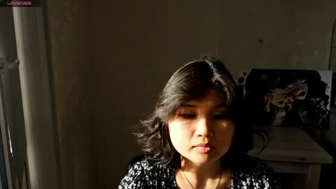 Min online show from May 11, 4:04 pm
