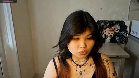 Min online show from May 10, 12:33 pm