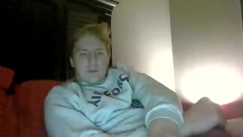 lenewton2004 online show from January 26, 4:09 am