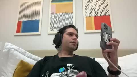 leo20cms online show from November 23, 10:30 pm