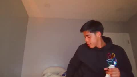 Snapshot of leo7_05 chatting on October 27, 1:05 am leo7_05 online show from October 27, 1:05 am